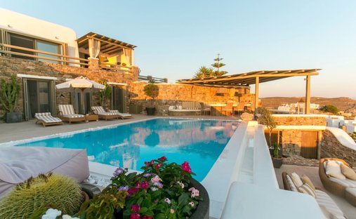 Villa in Ano Mera Community, Aegean, Greece 1