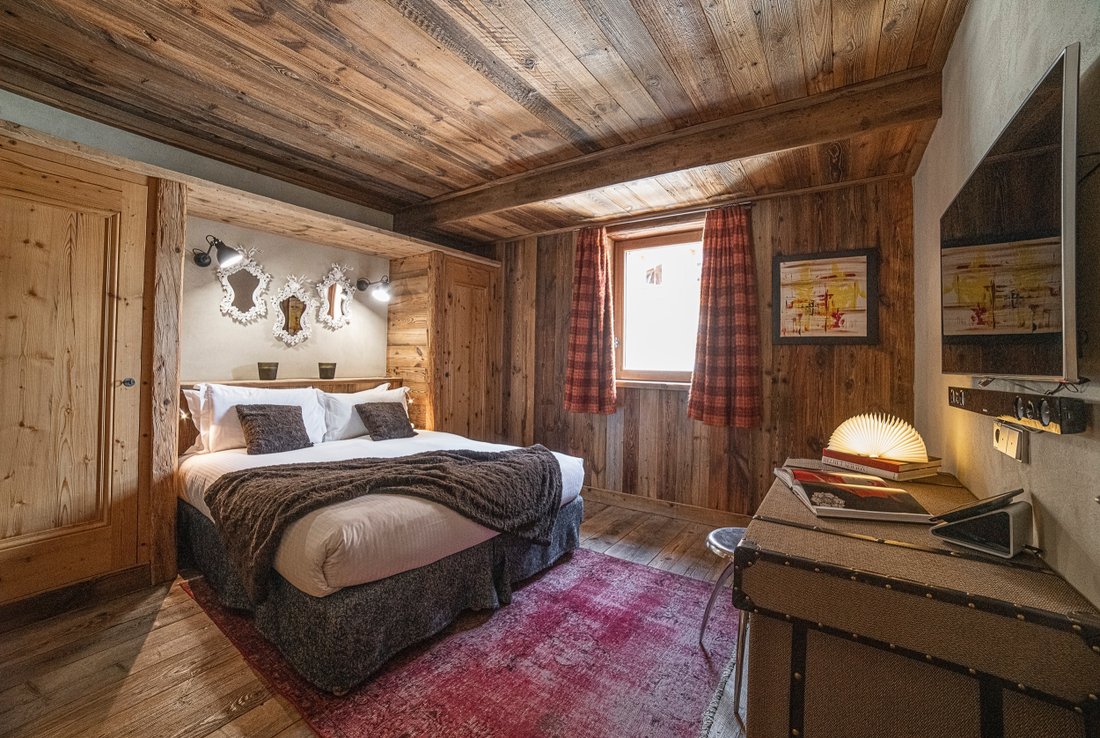Katmai Luxury Chalet In Val In Val D'isère, Auvergne Rhône Alpes, France For Sale (12664512)