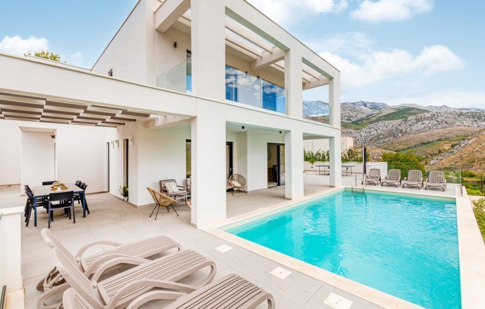 Villa in Gradski kotar Grad, Split, Split-Dalmatia County 1 - 12664852