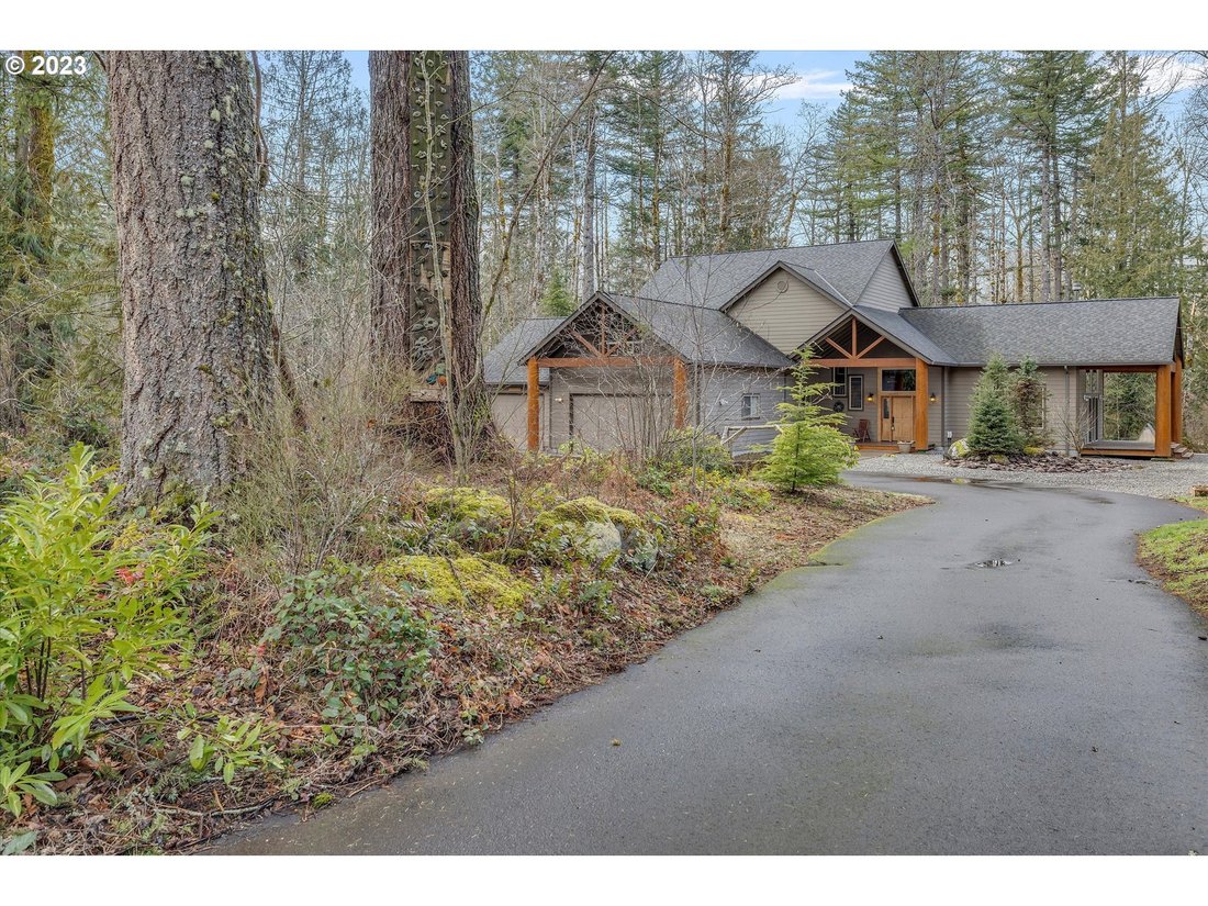 Lodge Home In Lush Natural In Rhododendron, Oregon, United States For Sale (12669763)