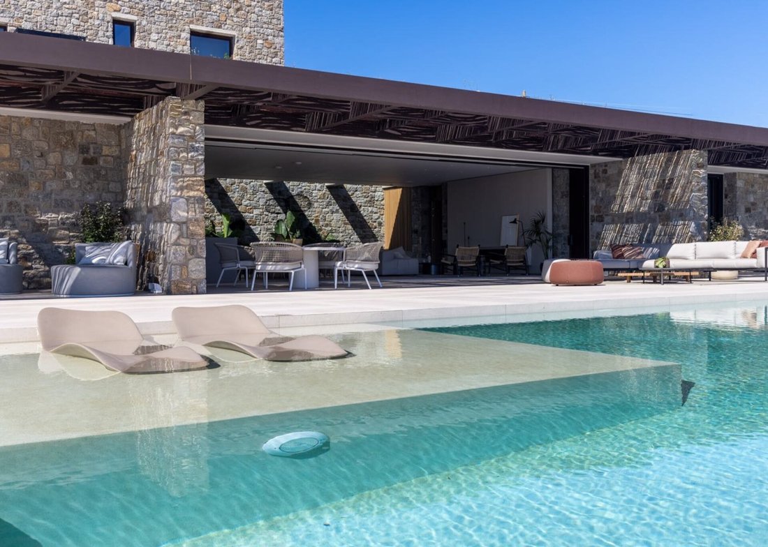 Villa in Mykonos, Aegean, Greece 3 - 12670068