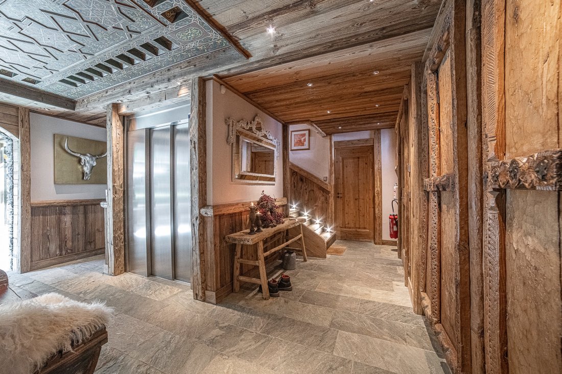 Katmai Luxury Chalet In Val In Val D'isère, Auvergne Rhône Alpes, France For Sale (12664512)