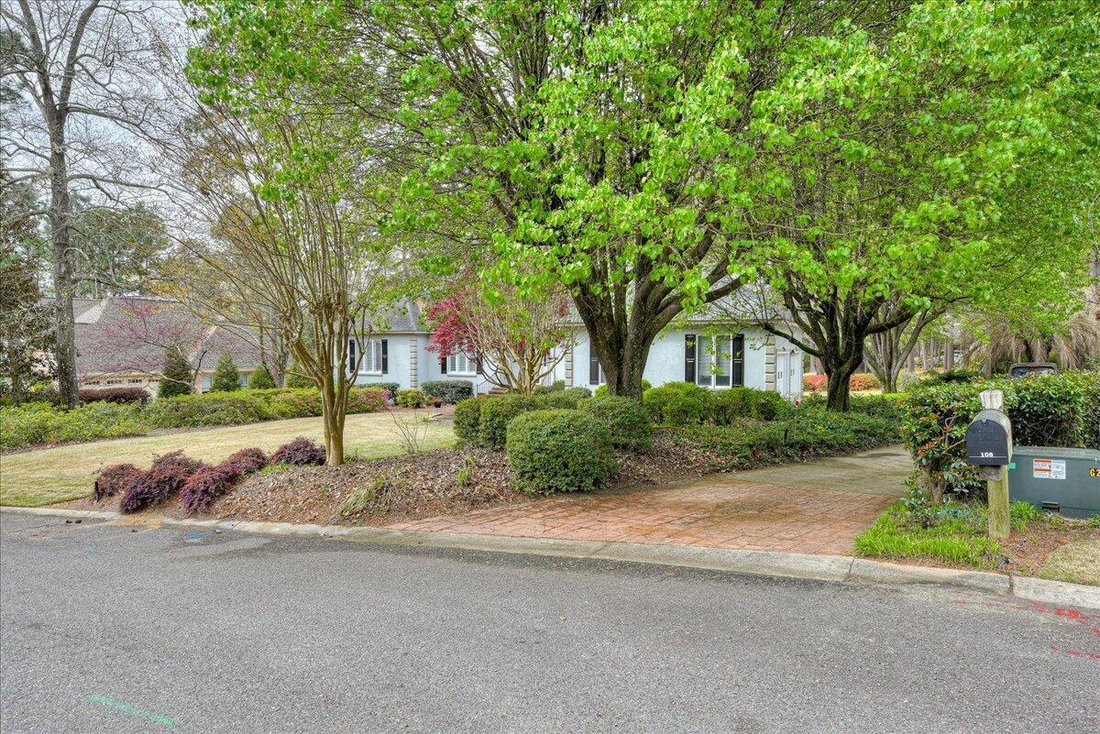 4 Bedrooms Single Family Detached In Aiken, South Carolina, United