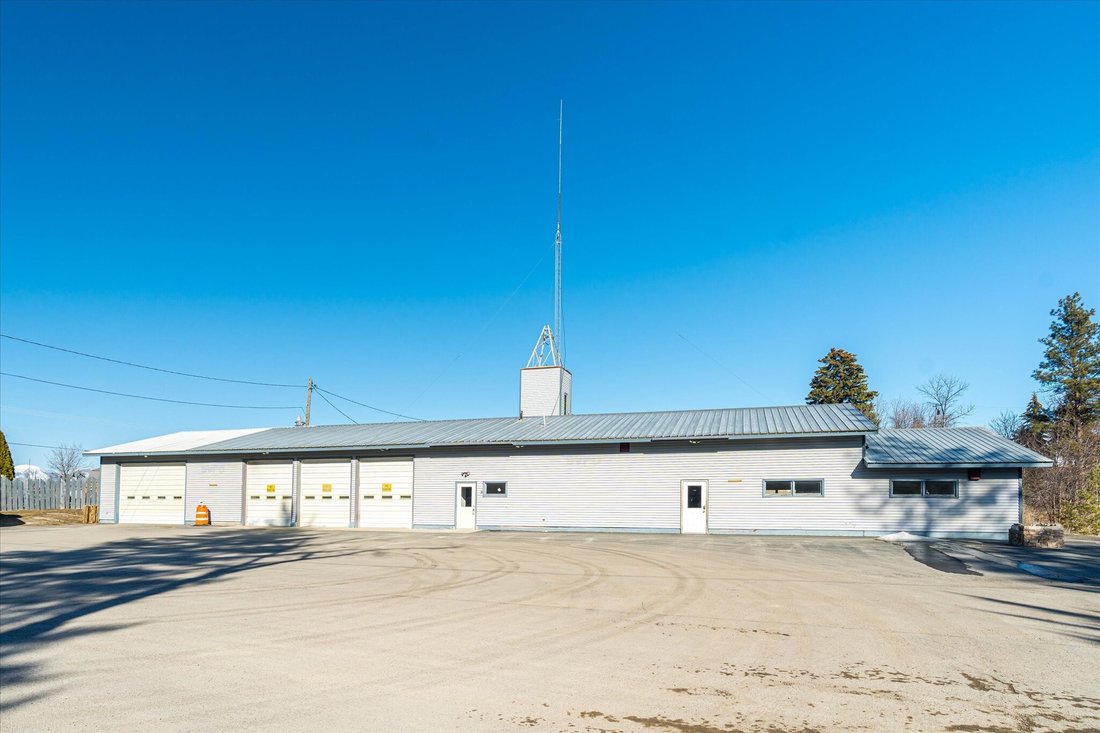 27 Lesley Avenue In Somers, Montana, United States For Sale (12665202)