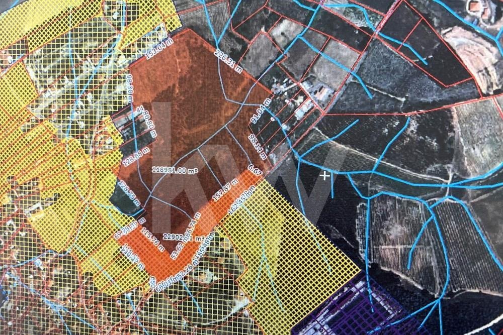 Land for sale in Torres Vedras, Portugal — €1,700,000