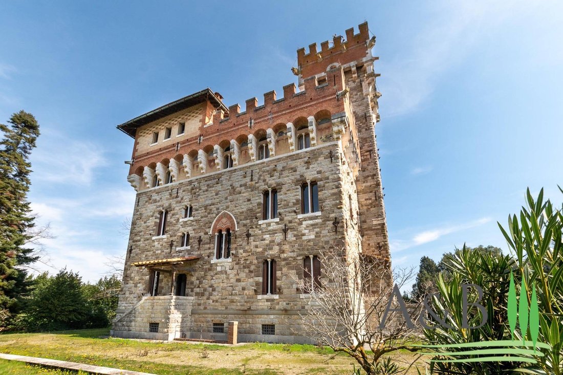 Castello In Vendita A Bucine In Bucine, Tuscany, Italy For Sale (12346534)