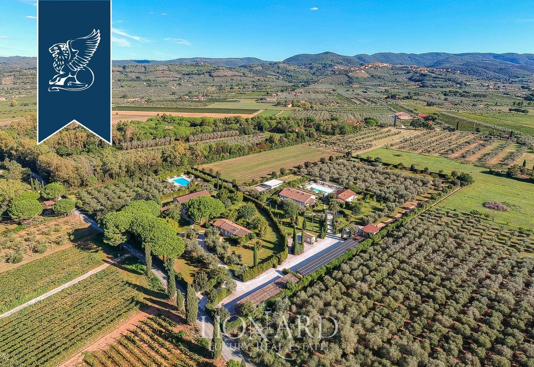 Villa in Castagneto Carducci, Tuscany, Italy 1 - 12672964
