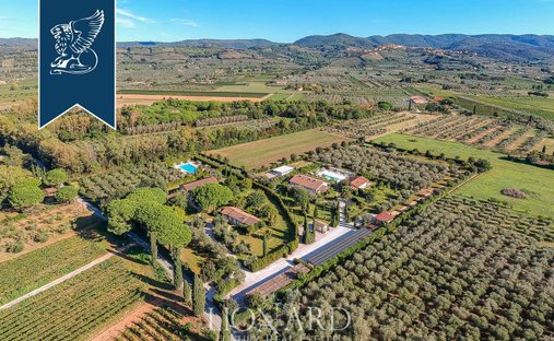 Villa in Castagneto Carducci, Tuscany, Italy 1