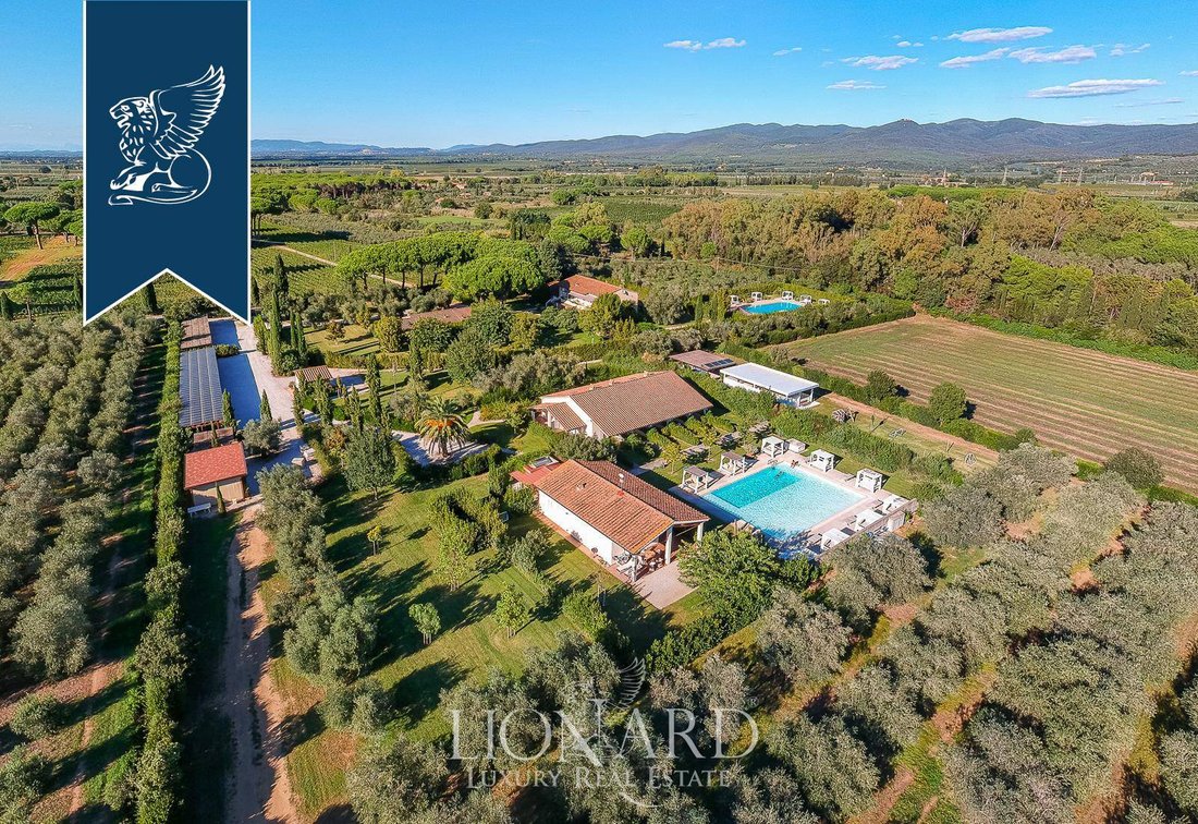 Villa in Castagneto Carducci, Tuscany, Italy 2 - 12672964