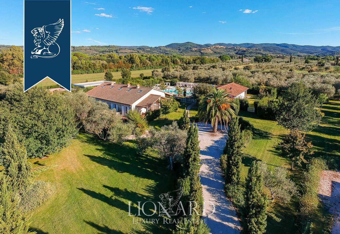 Villa in Castagneto Carducci, Tuscany, Italy 3 - 12672964