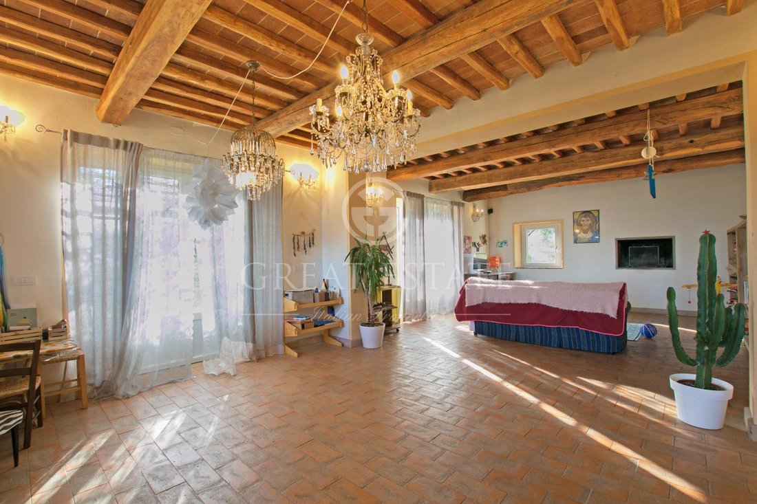 Estate in Civitella In Val di Chiana, Tuscany, Italy 5 - 12675245