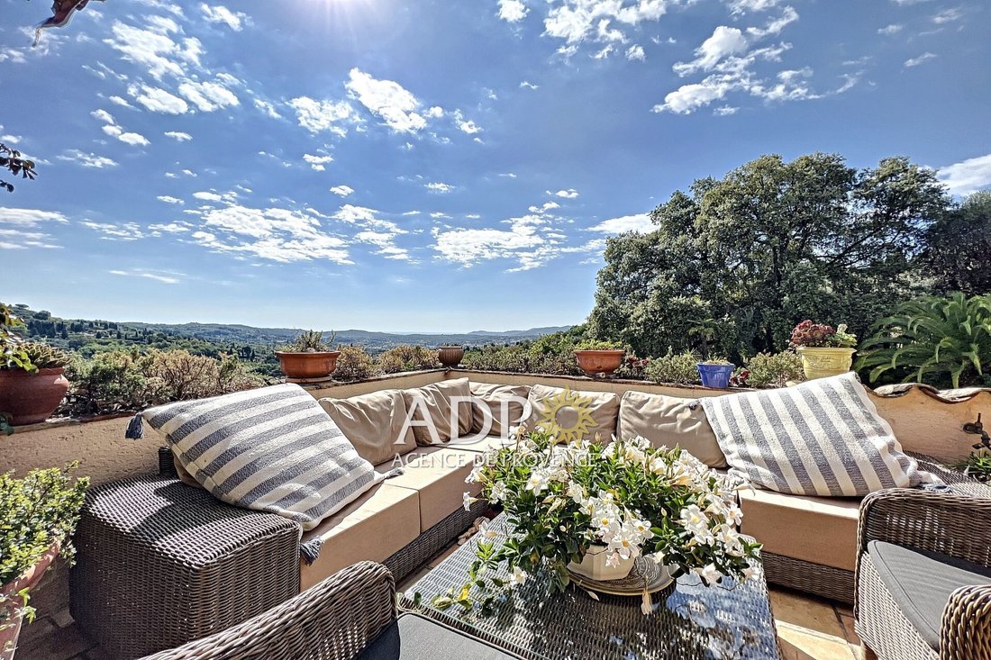 Villa in Grasse, Provence-Alpes-Côte d'Azur, France 5 - 12677270