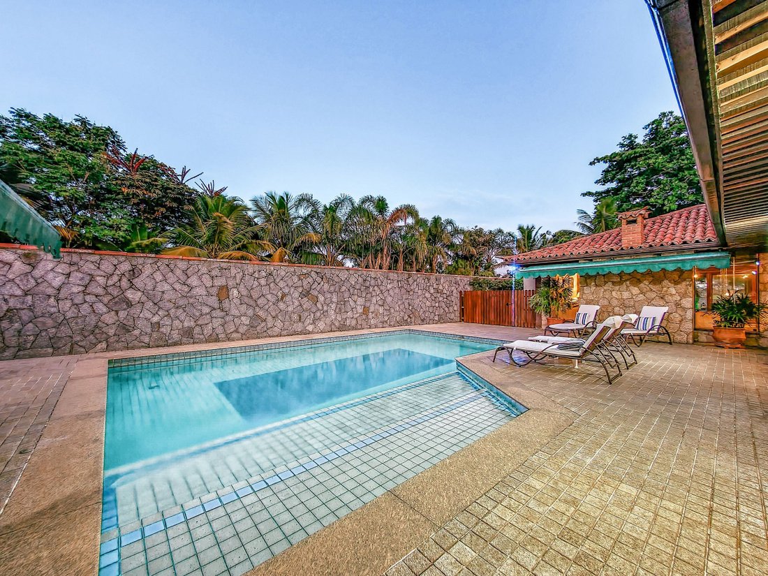 Buz057 Exuberant Beachfront House In Búzios In Armação Dos Búzios