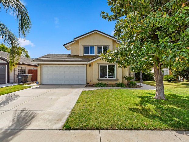 Lujo casas en venta en Moreno Valley, California | JamesEdition