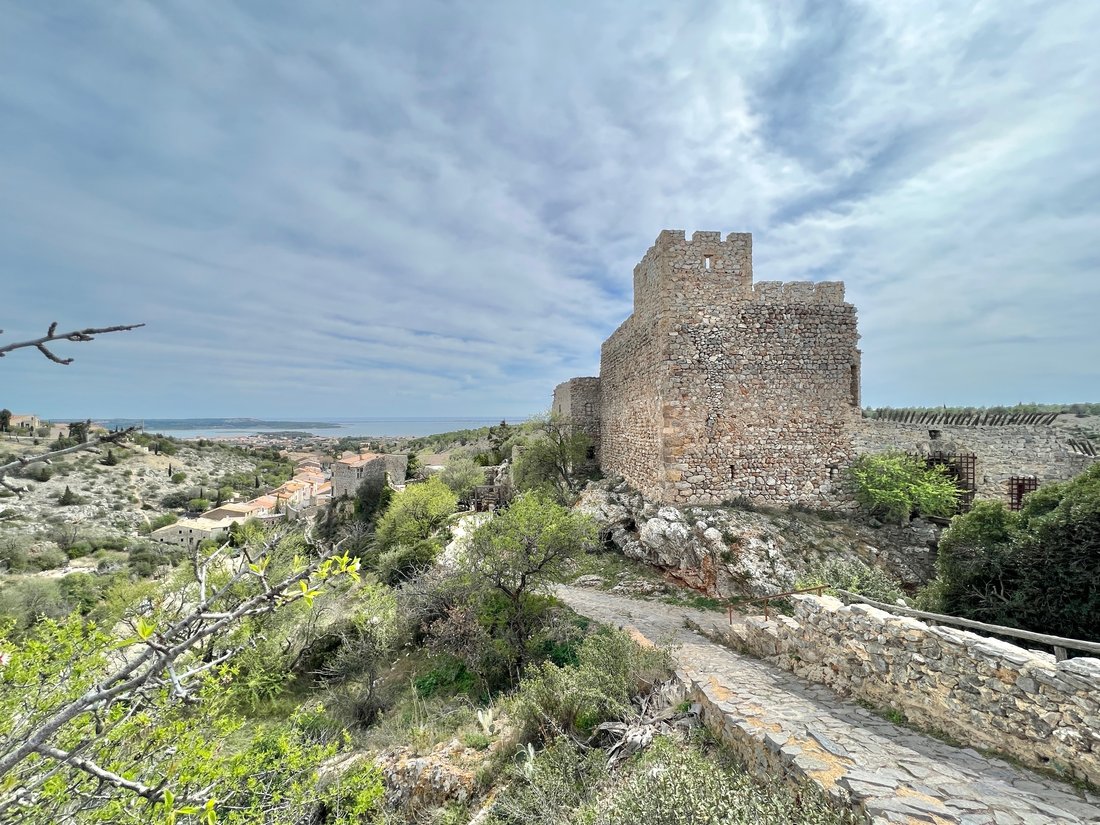 Une Vie De Château Face à La Mer ! In Fitou, Occitanie, France For Sale