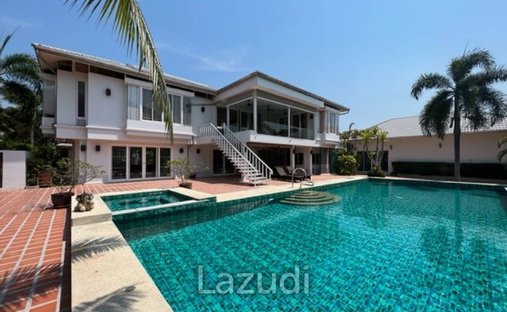 Villa in Cha-am, Phetchaburi, Thailand 1