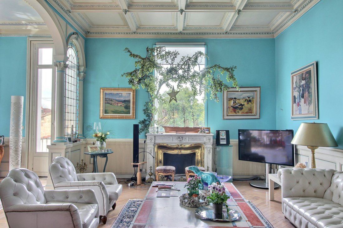 Versatile Stately Mansion In Bordeaux, Nouvelle Aquitaine, France For Sale (12677365)