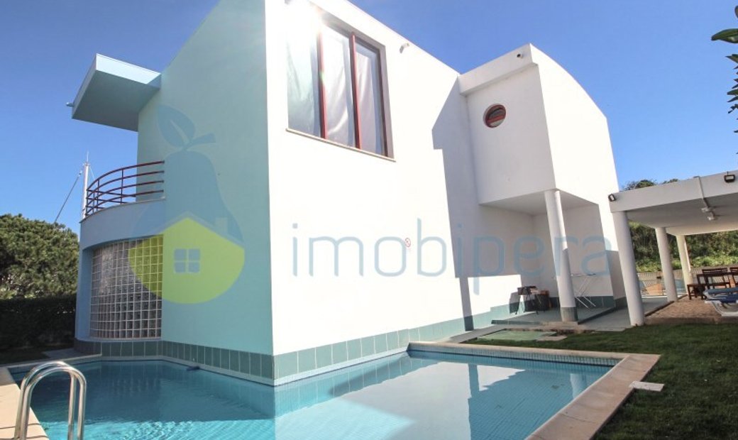 House V3 For Sale In The Marina Of Albufeira. In Albufeira, Algarve, Portugal For Sale (12464842)