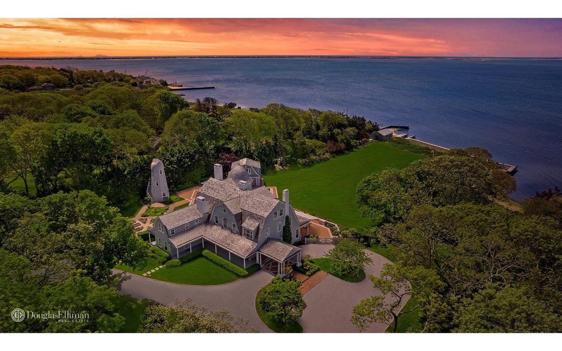 House Remsenburg In Remsenburg Speonk, New York, United States For Sale