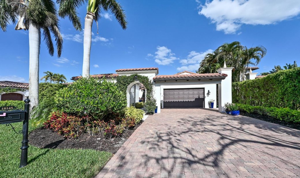 Fabulous Miromar Lakes Waterfront Home In Miromar Lakes, Florida