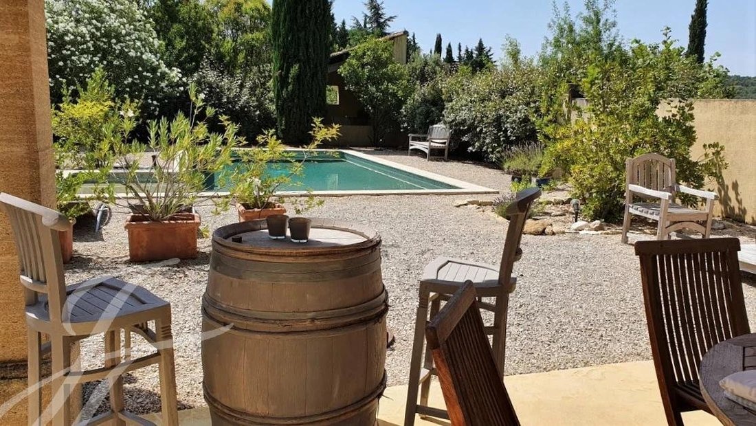 Property In Lourmarin In Lourmarin, Provence Alpes Côte D'azur