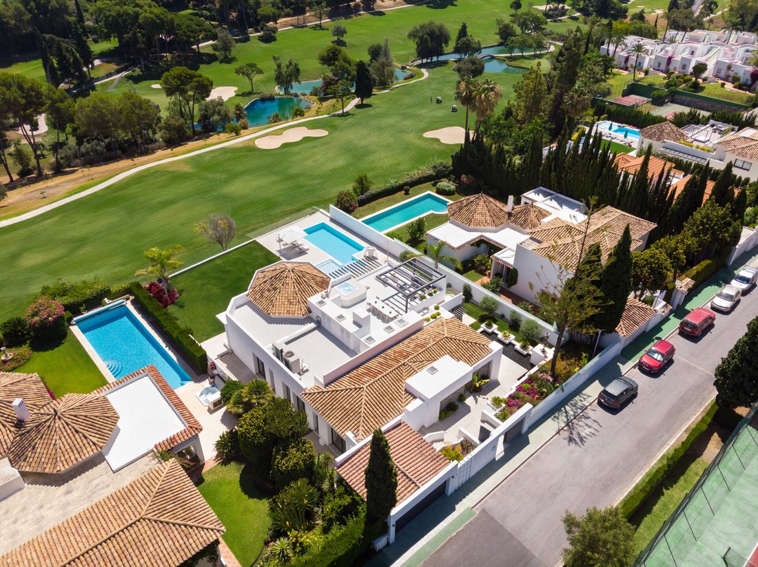 Villa in Marbella, Andalusia, Spain 4 - 12679616