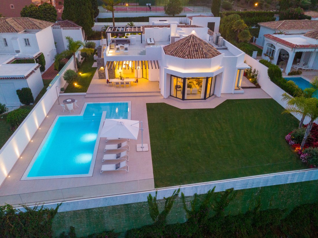 Villa in Marbella, Andalusia, Spain 3 - 12679616
