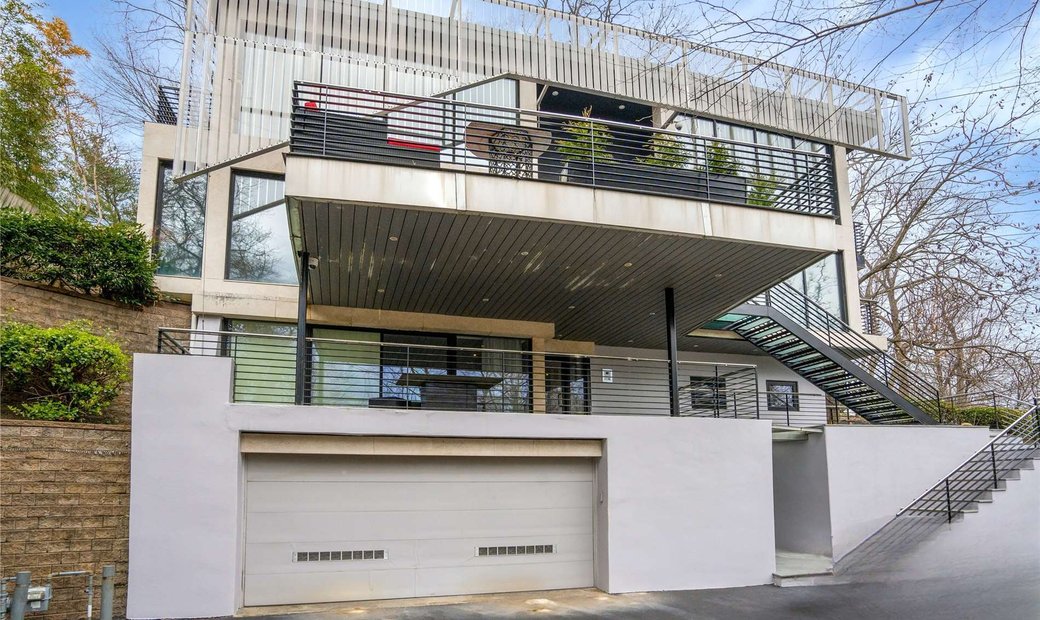 House Glenwood Landing In Glenwood Landing, Ny, United States For Sale