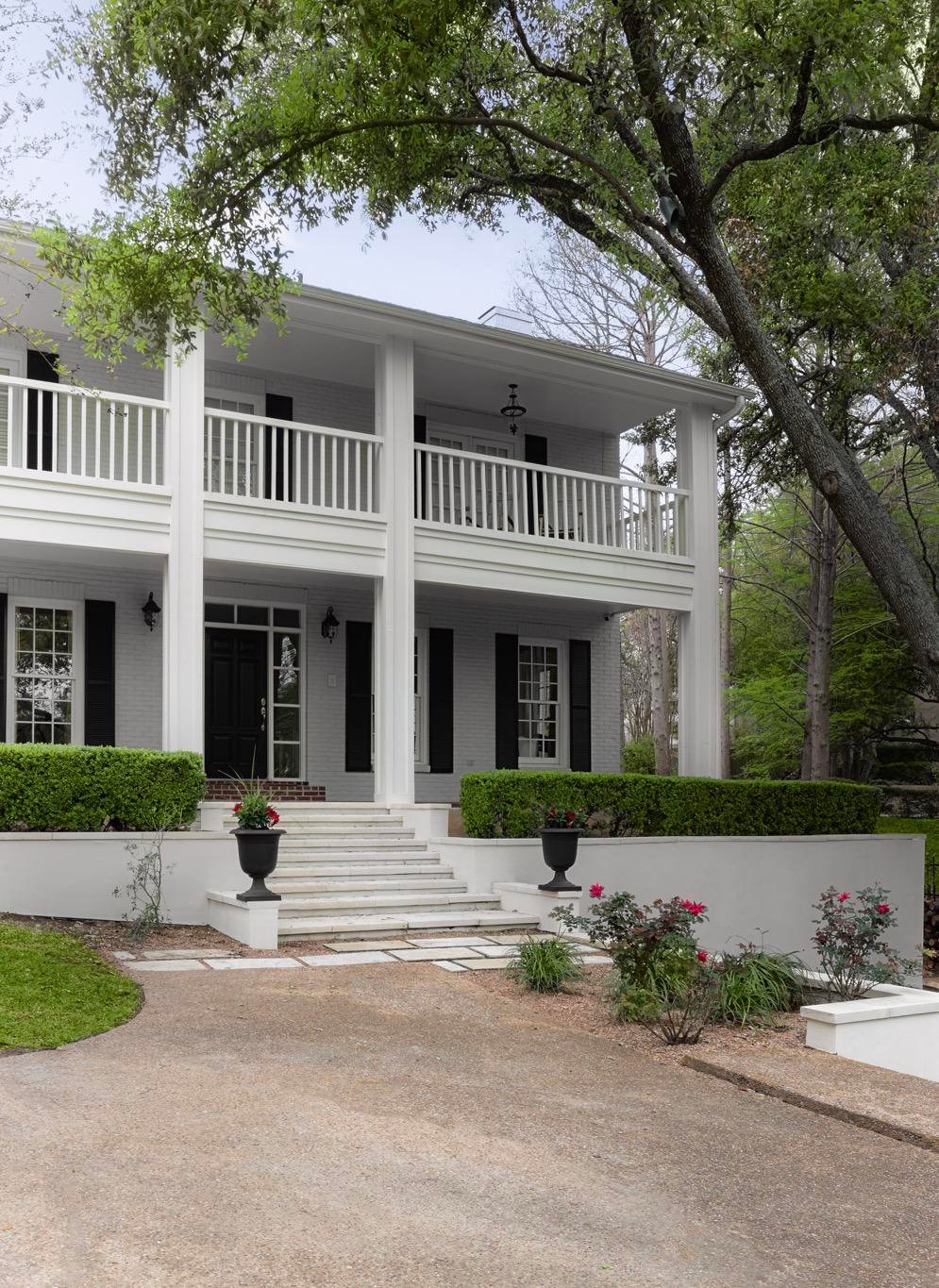 Charming Traditional Style Home In Treemont In Austin, Texas, United