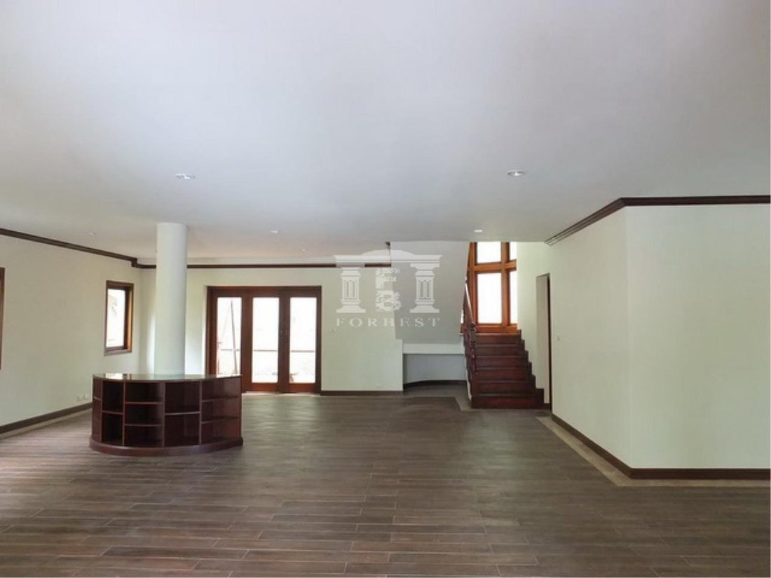 39818 Patong Beach, Land With Big House, Plot Size 4,800 In Phuket