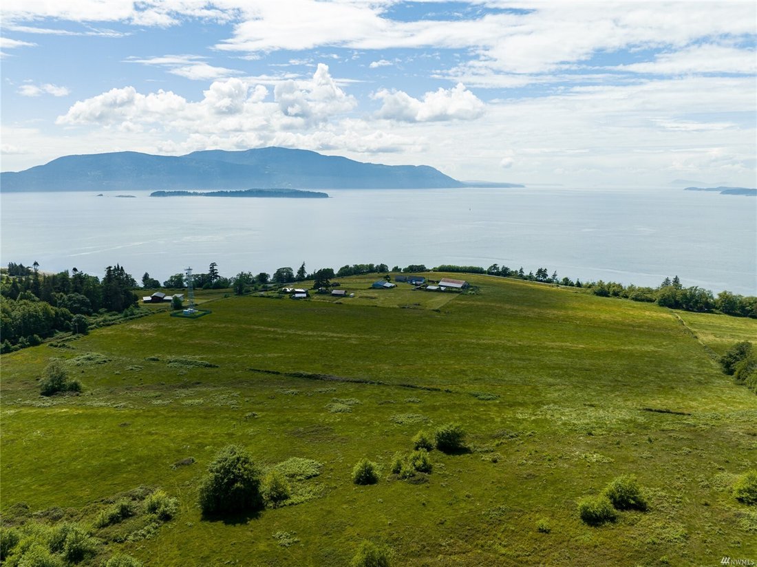 3 Bedrooms Single Family Detached In Lummi Island, Washington, United