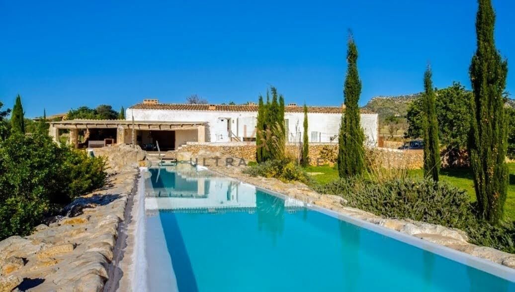 Villa in Sant Llorenc des Cardassar, Balearic Islands, Spain 1 - 12682817