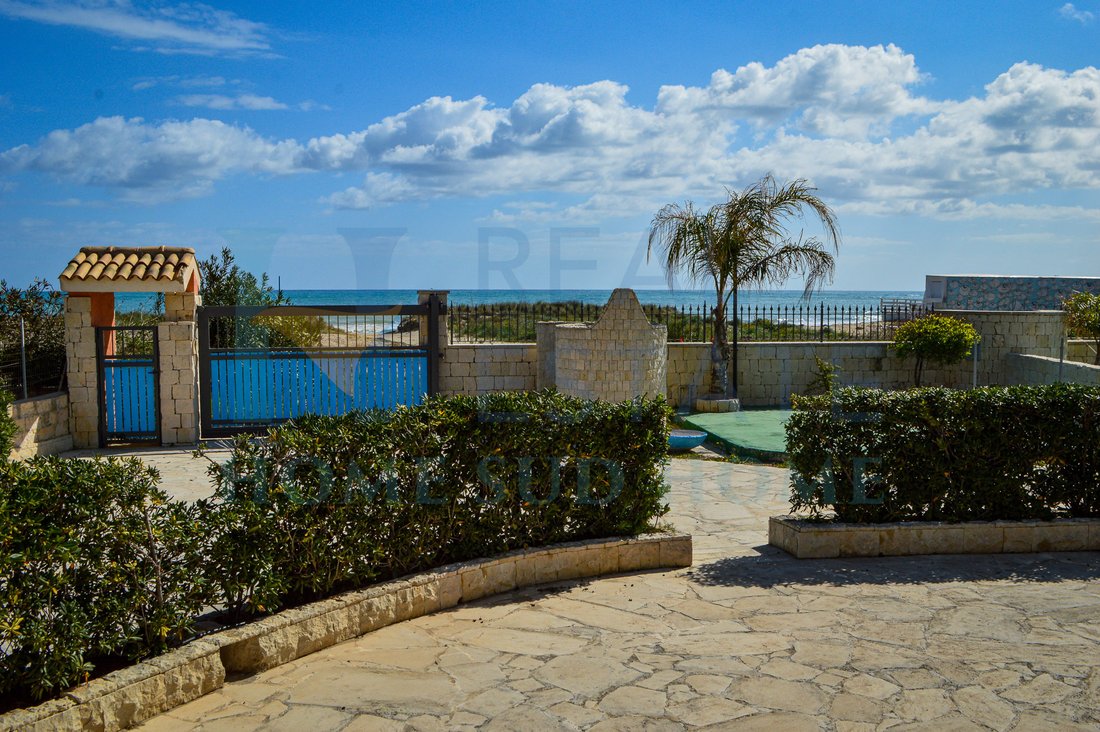 Houses By The Sea Hsh 1622 2023 In Marzamemi, Sicily, Italy For Sale