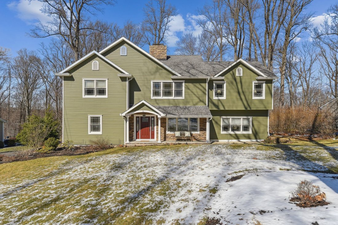 51 Webster Drive, Berkeley In Berkeley Heights, New Jersey, United