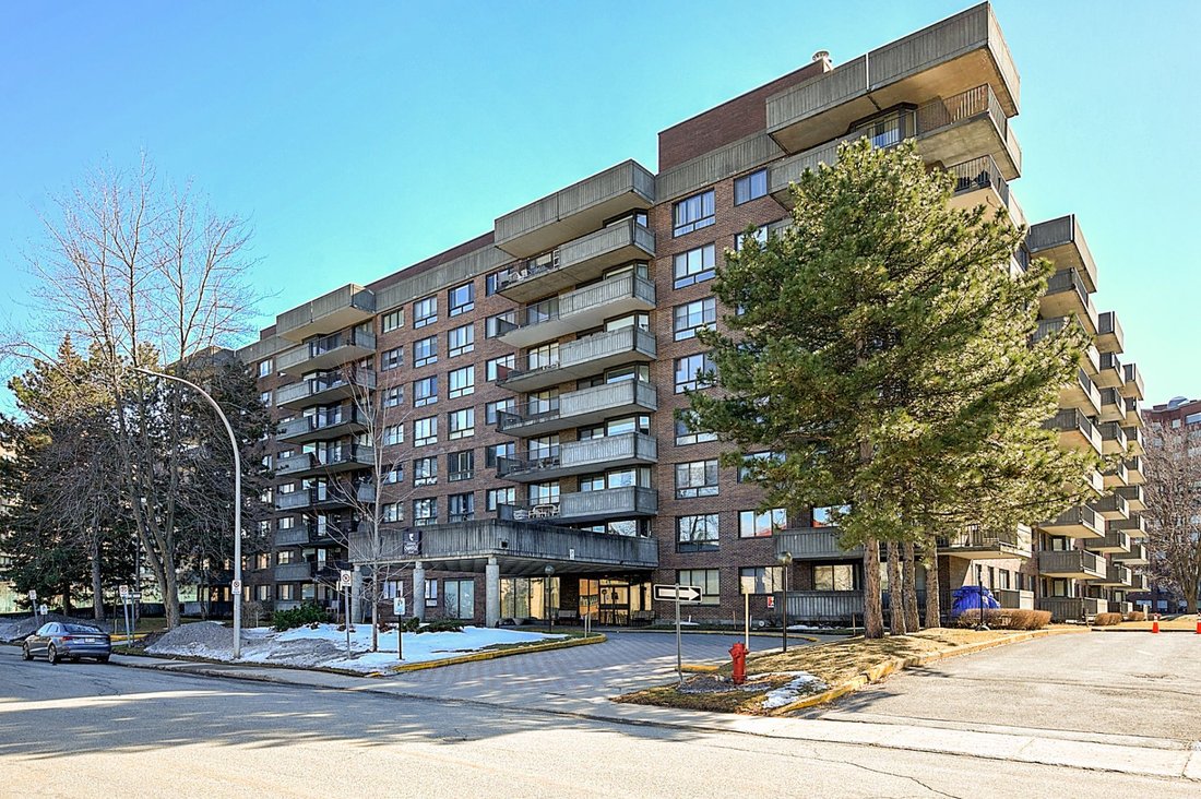 Côte Saint Luc, Qc In Côte Saint Luc, Quebec, Canada For Sale (12684693)