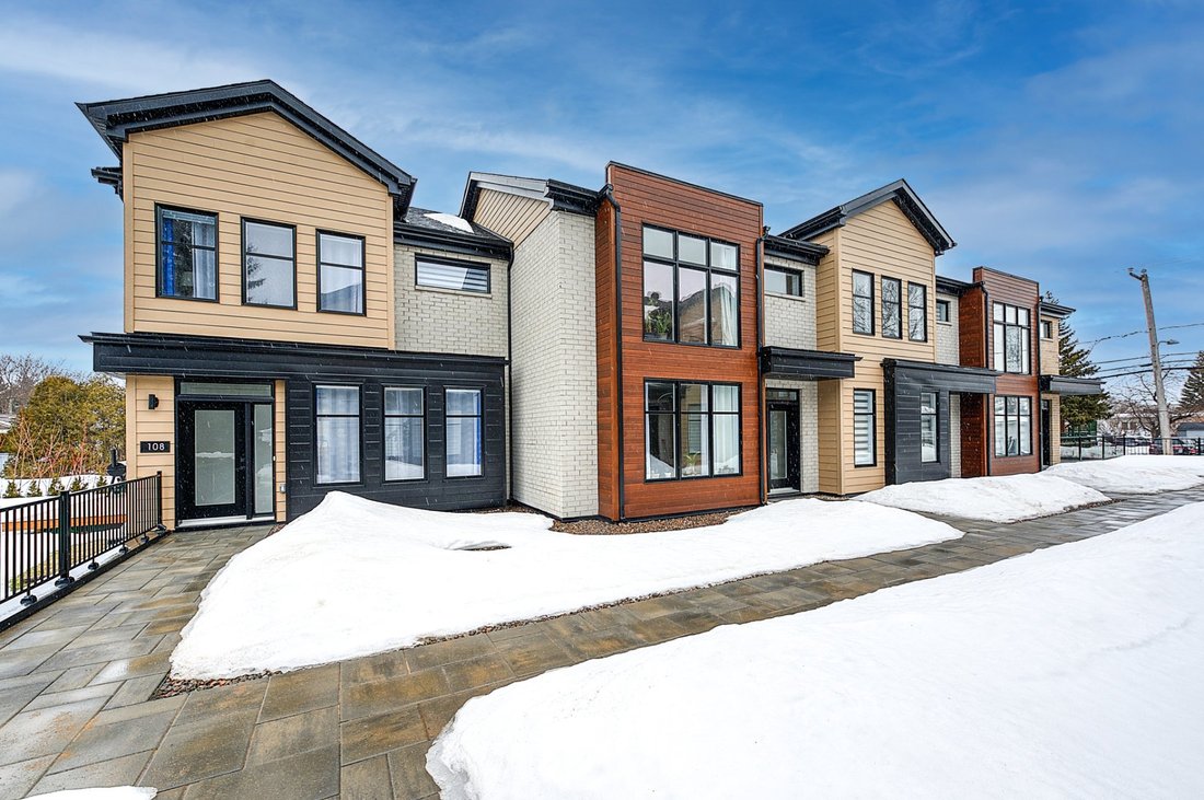 Sainte Julie, Qc In Sainte Julie, Quebec, Canada For Sale (12684717)