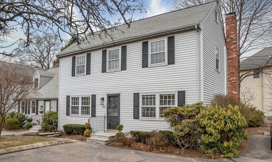 Condo Wellesley In Wellesley, Ma, United States For Sale (12684087)