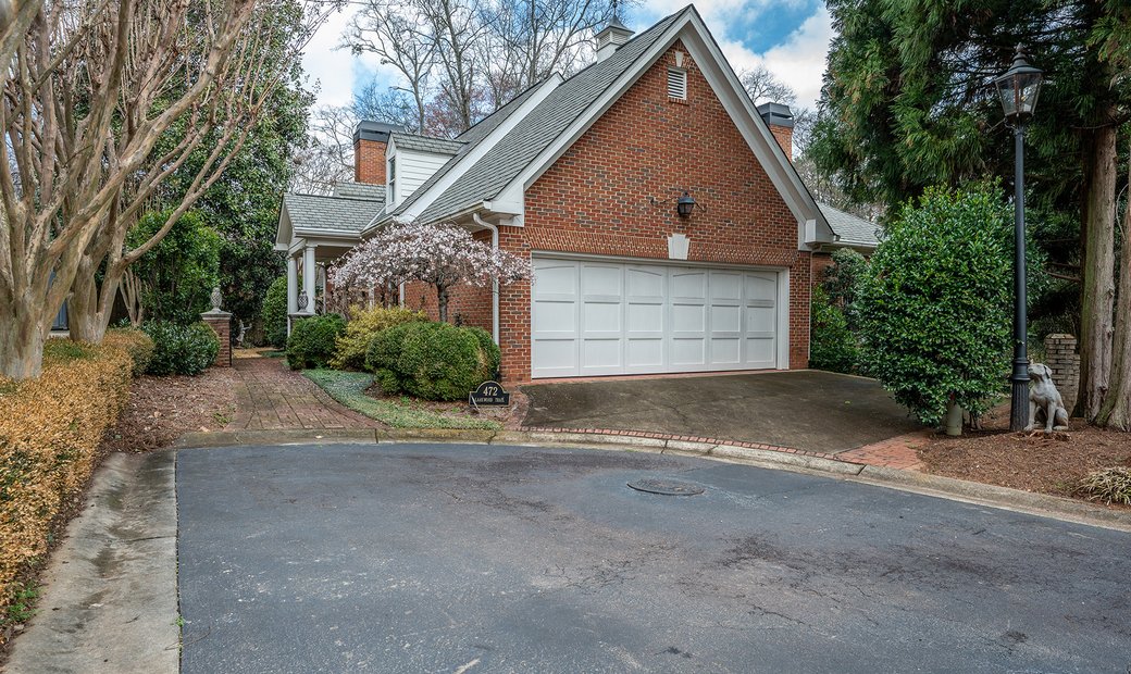 Exquisite Ranch Style Home In Historic In Marietta, United