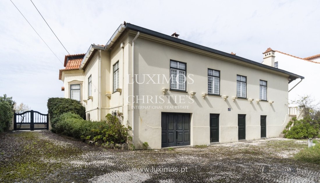 Villa in Sao Felix da Marinha, Porto District, Portugal 1 - 12683863