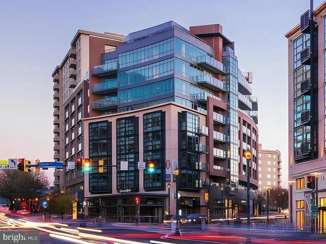 Custom Designed Penthouse At En Chevy Chase Village, Maryland, Estados