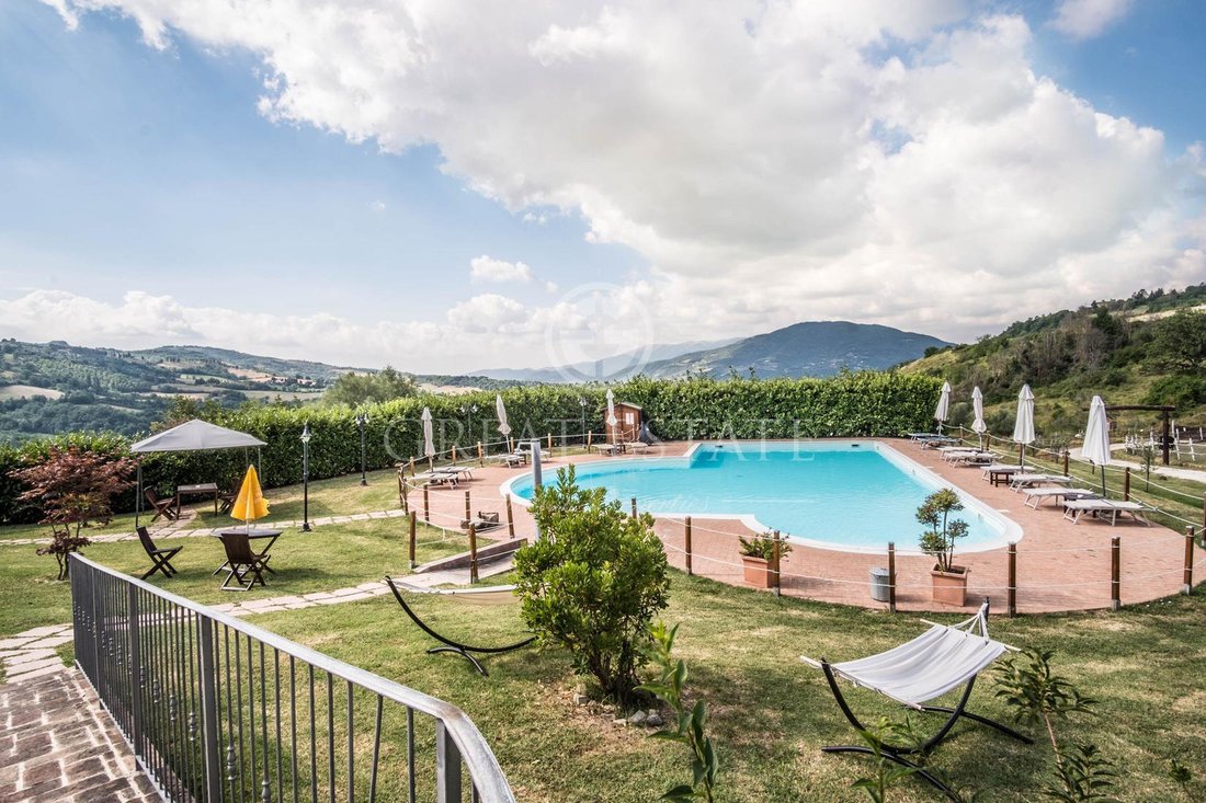 Estate in Umbertide, Umbria, Italy 4 - 12684236
