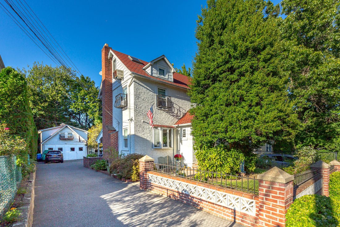 21 Hayden Avenue, Great Neck, Ny, En Kings Point, Nueva York, Estados