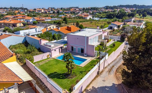 Villa in Espinho, Aveiro District, Portugal 1