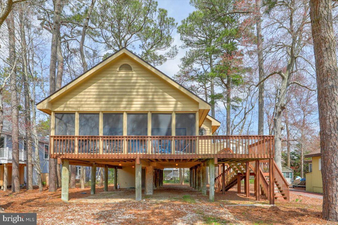 Delightful Coastal Home Three Blocks In Bethany Beach, Delaware, United
