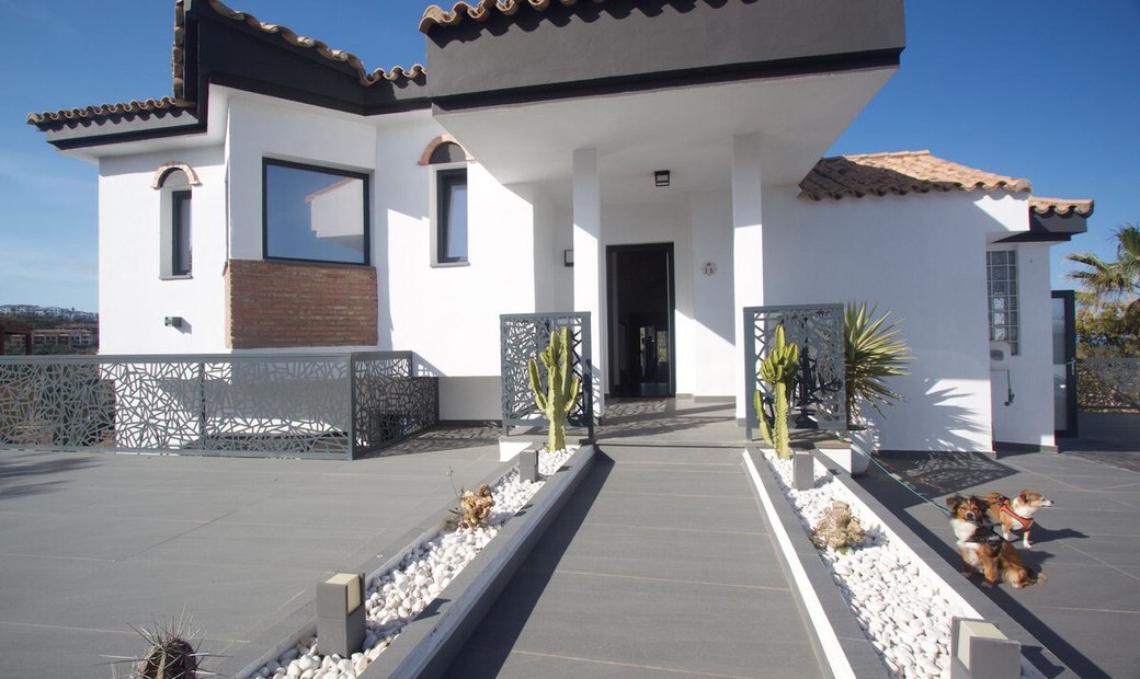 Villa For Sale In La Alcaidesa, Cádiz In La Alcaidesa, Andalusia, Spain