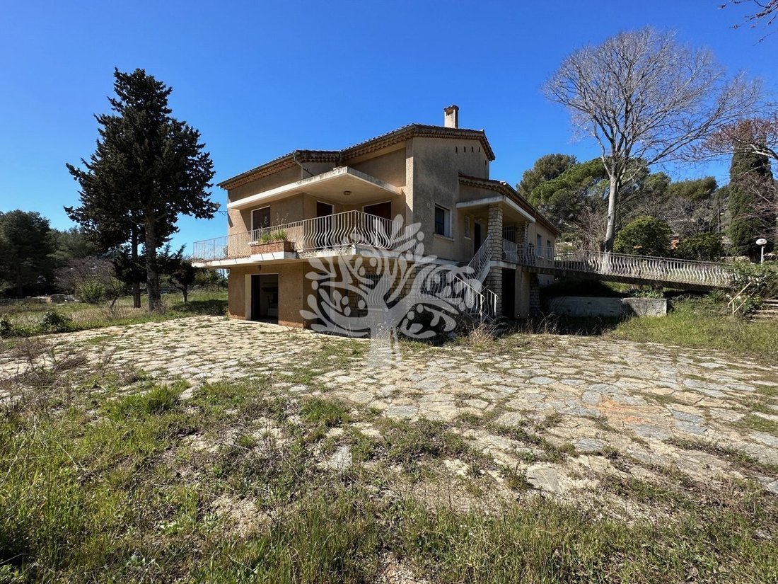 House in Sanary-sur-Mer, Provence-Alpes-Côte d'Azur, France 1 - 12692119