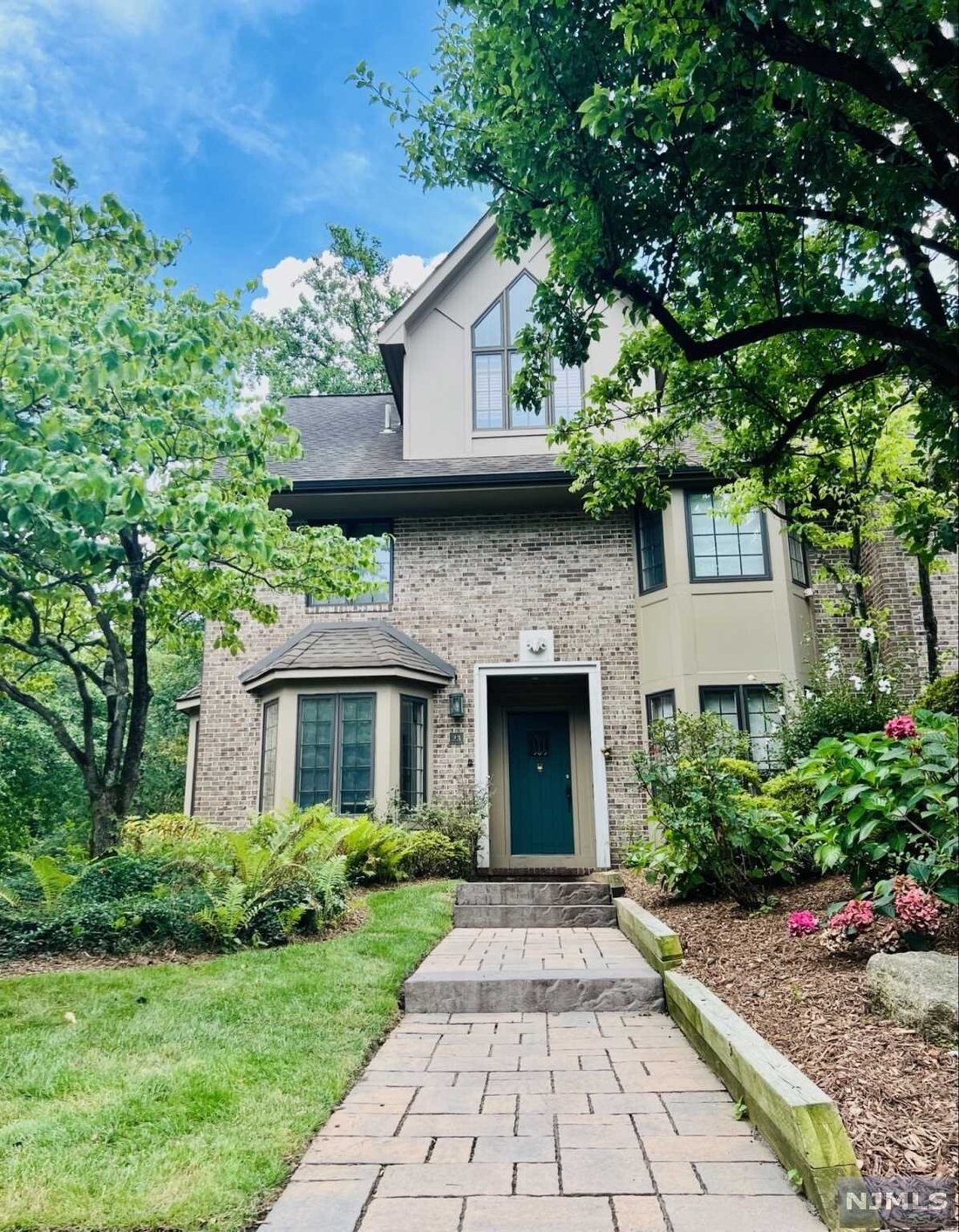 23 Sherwood Downs Dans Park Ridge, New Jersey, états Unis à Vendre