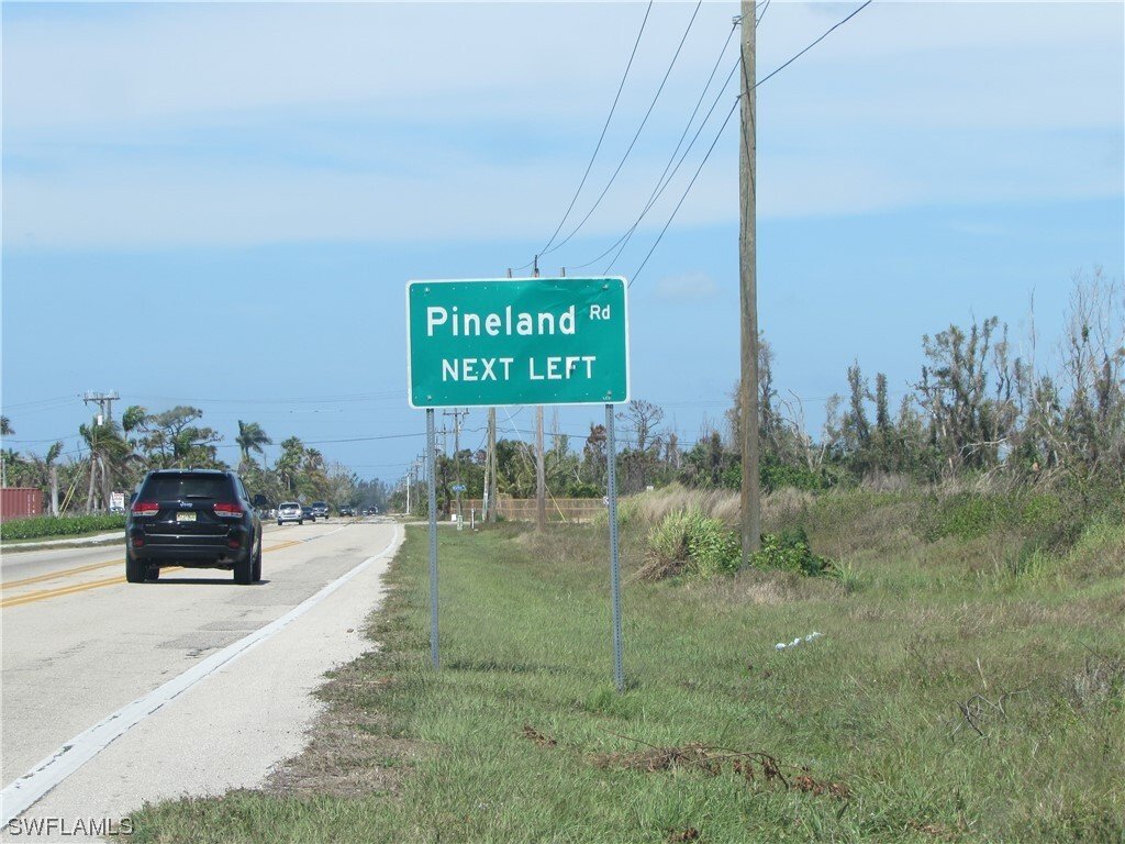 Land in Bokeelia, Florida, United States 2 - 12688081