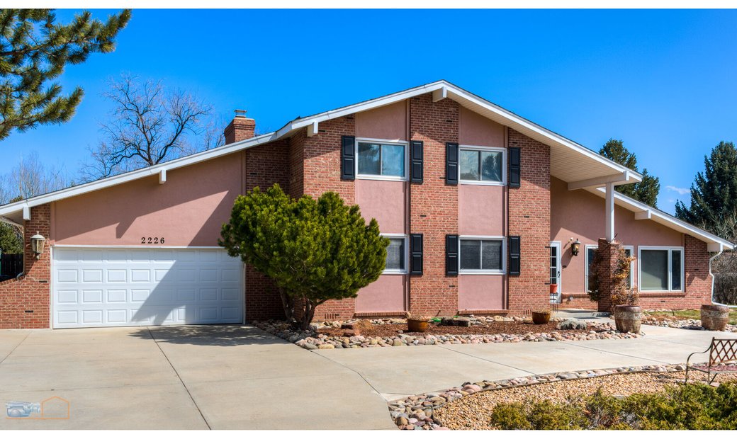 Wonderful Home In Prestigious Lake Park In Longmont, Colorado, United