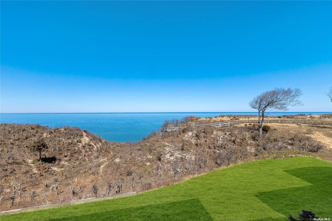 Condo Baiting Hollow In Calverton, New York, United States For Sale